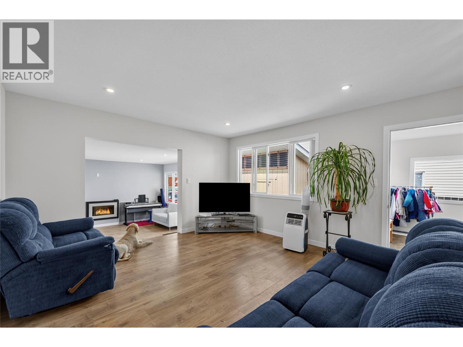 1626 GREIG Street - 8