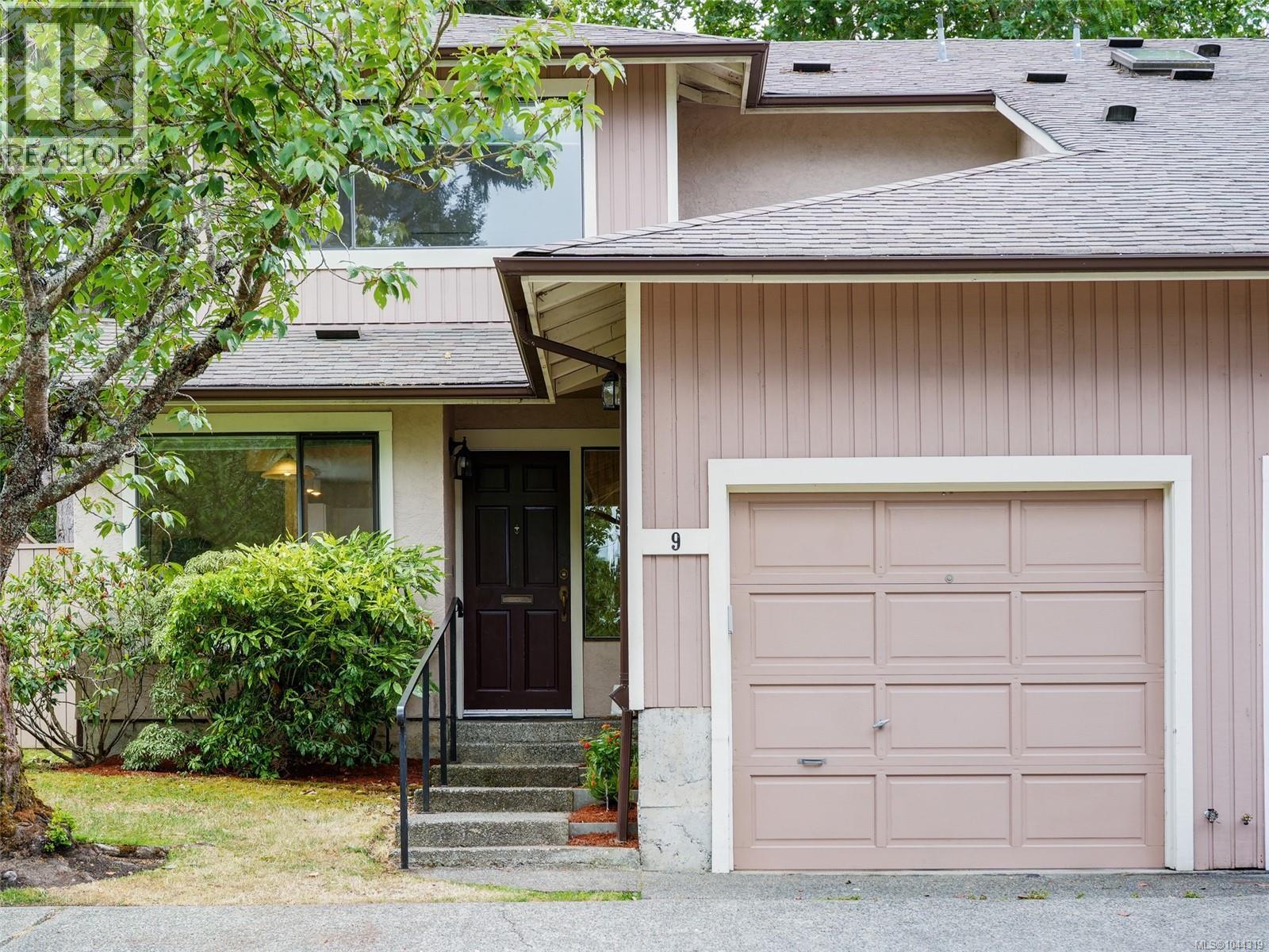 #9 1309 McKenzie Ave - 1