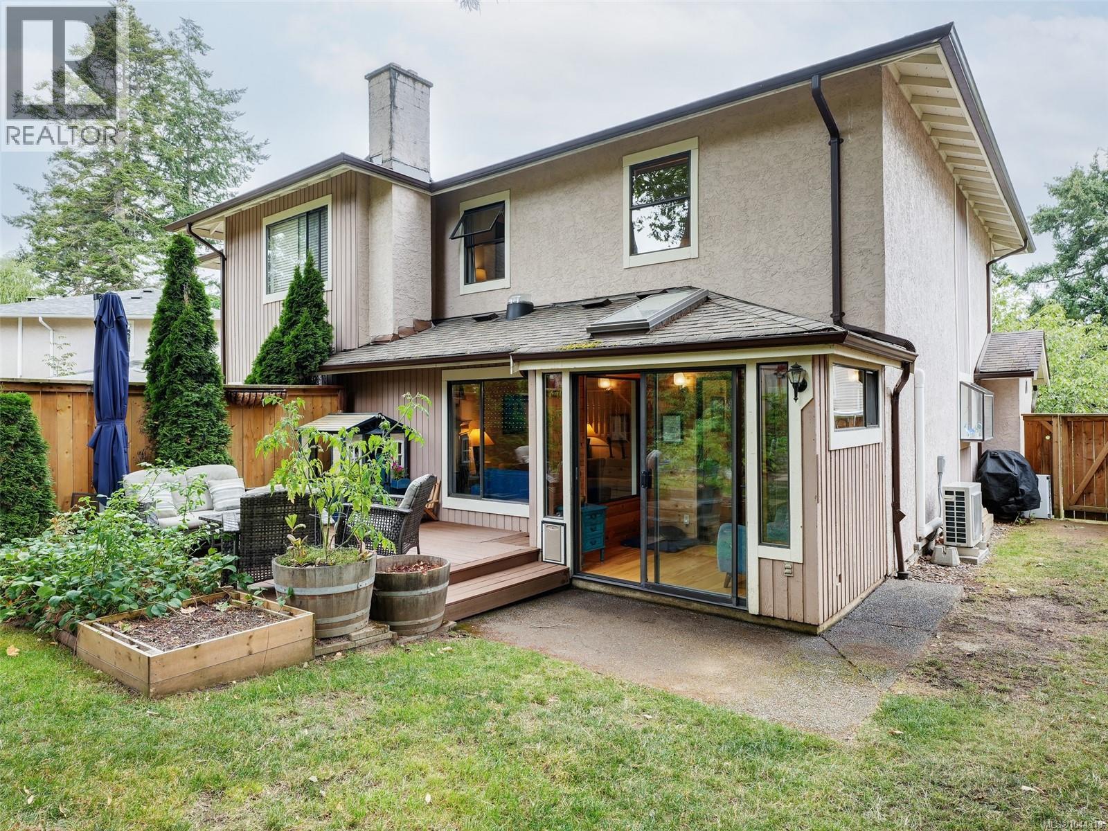 #9 1309 McKenzie Ave - 30