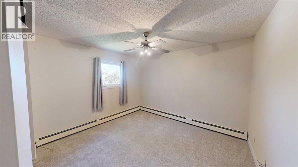 #212 401 Columbia Boulevard W - 10