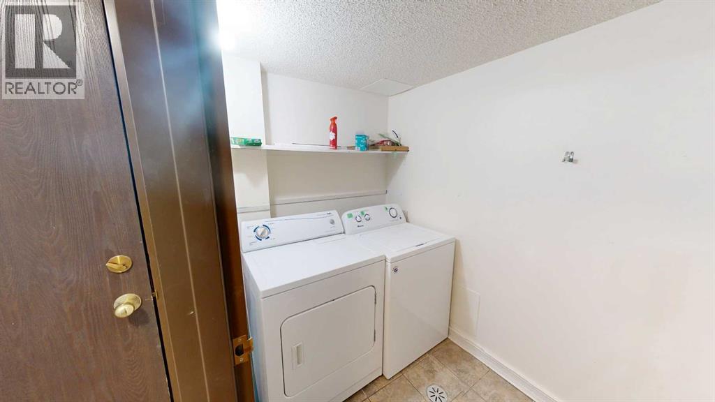#212 401 Columbia Boulevard W - 15