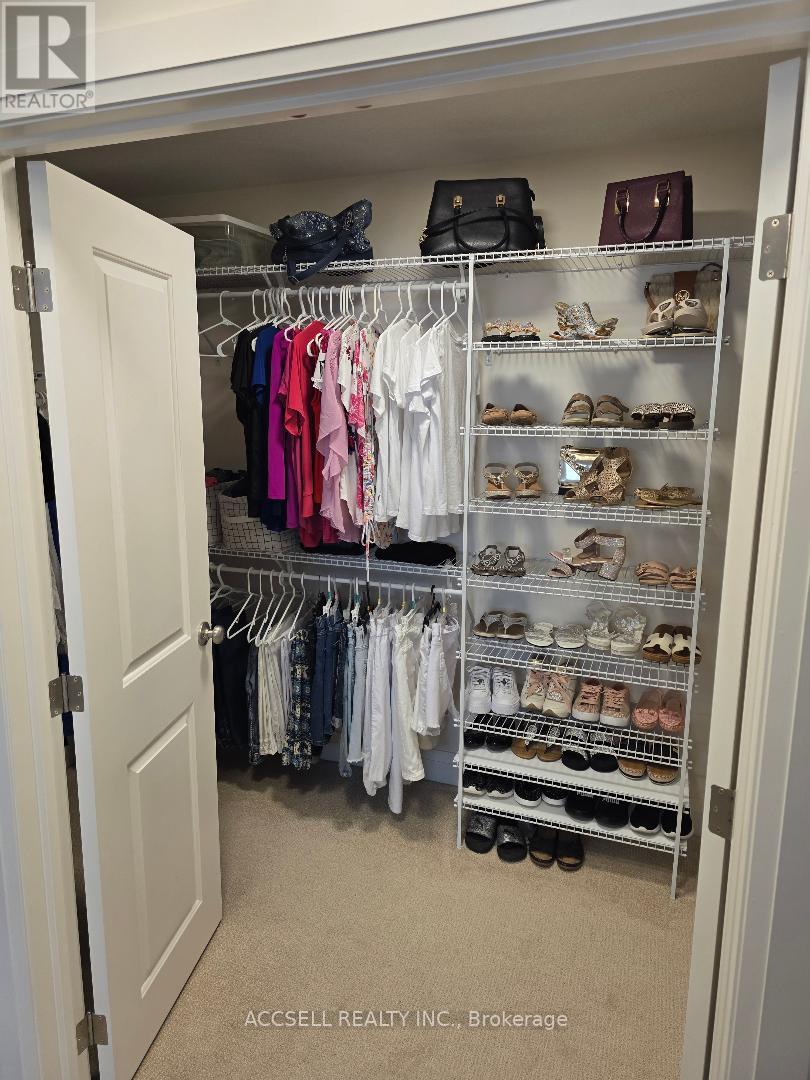 750 ST. CLAIR PARKWAY - 21