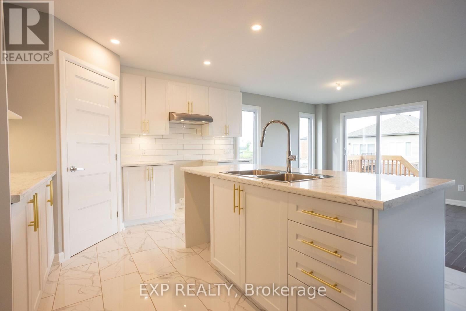 691 CHILLON STREET - Image 6