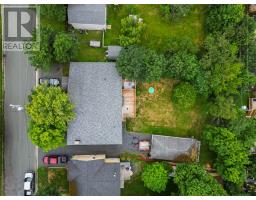 9-11 Blossom Avenue thumbnail 4