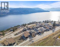 8836 Hampshire Crescent, Vernon, BC V1H2K9 Photo 11