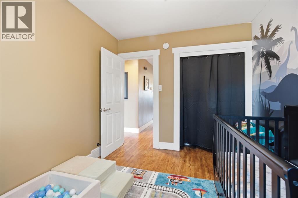 3220 14 Street NW - 12