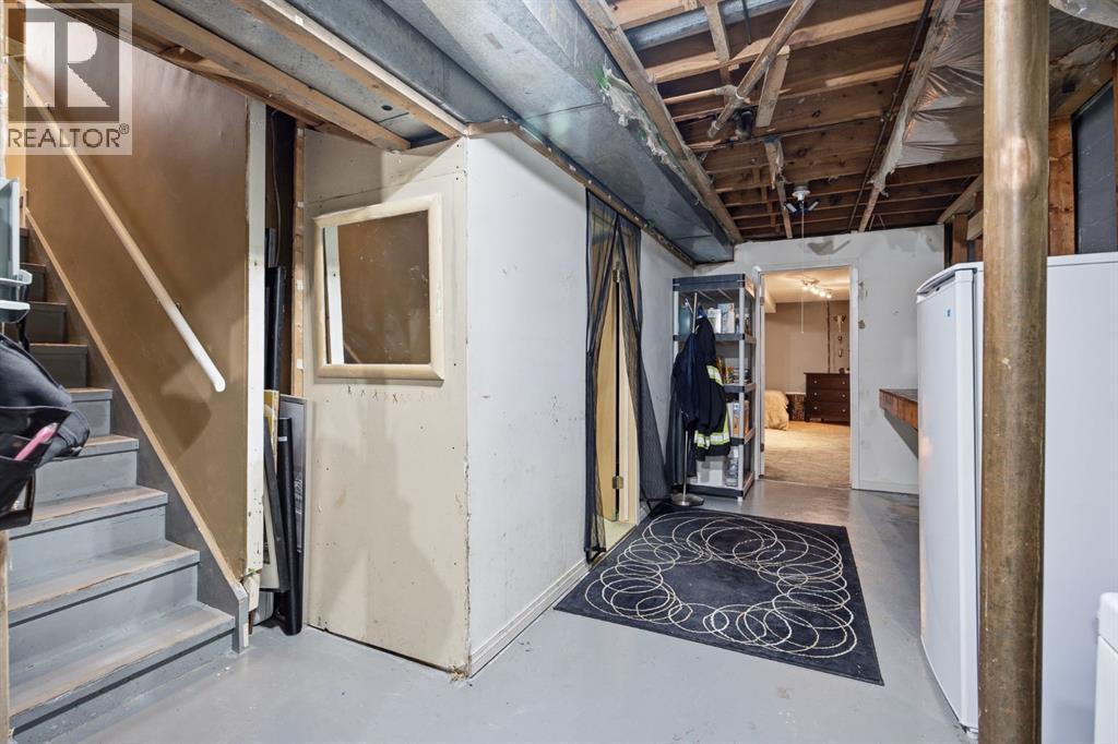 3220 14 Street NW - 22