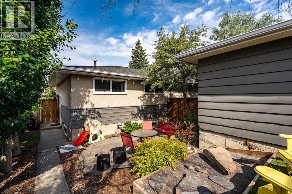 3220 14 Street NW - 35
