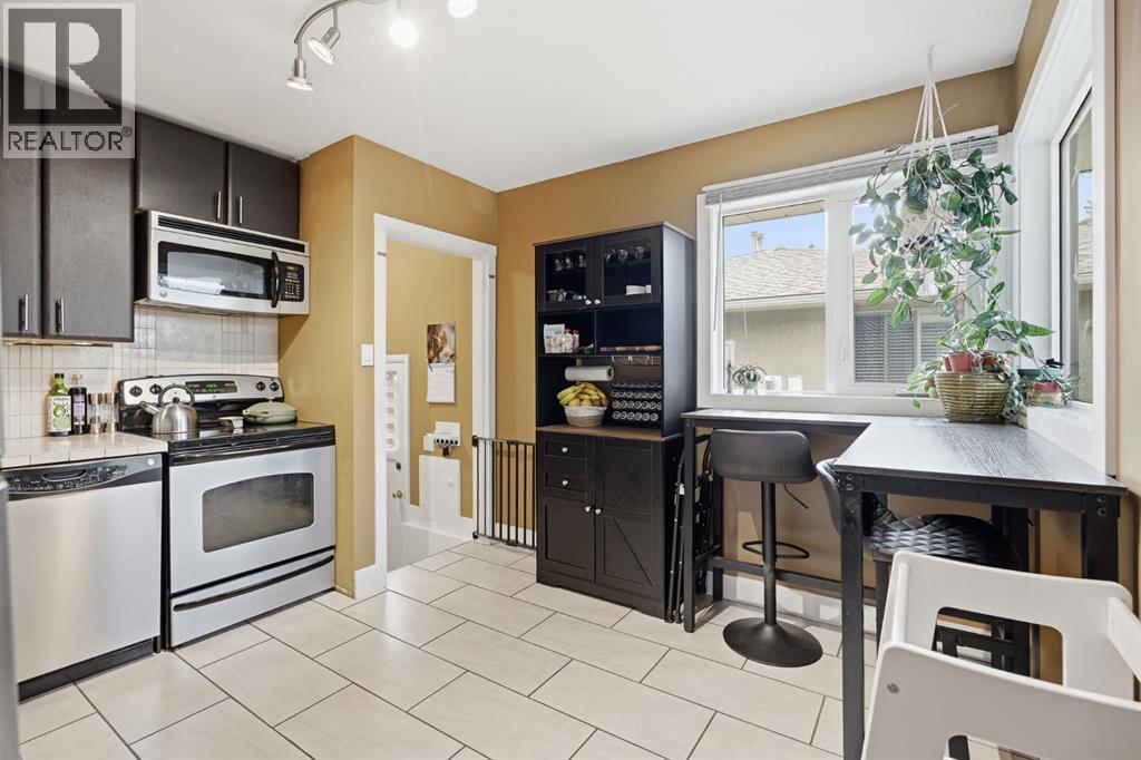 3220 14 Street NW - 17