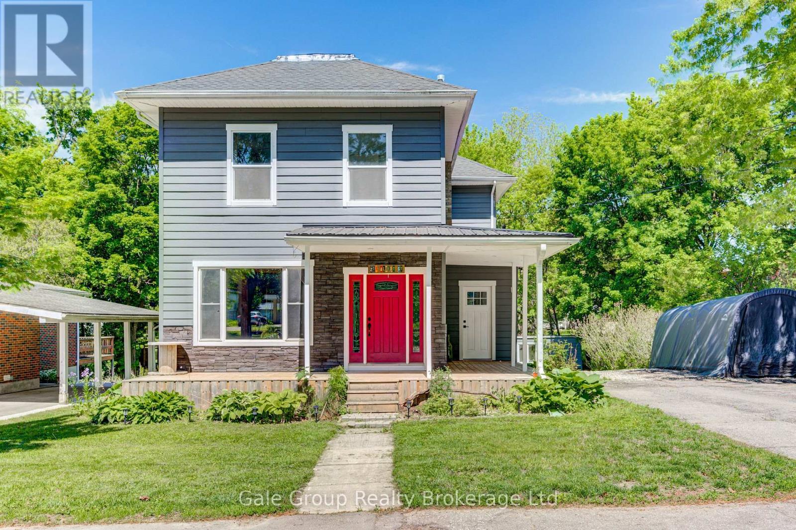 213 ALBERT STREET - 3