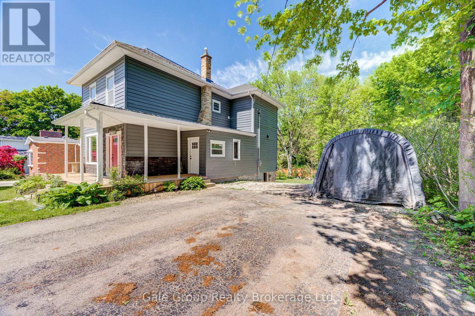 213 ALBERT STREET - 4