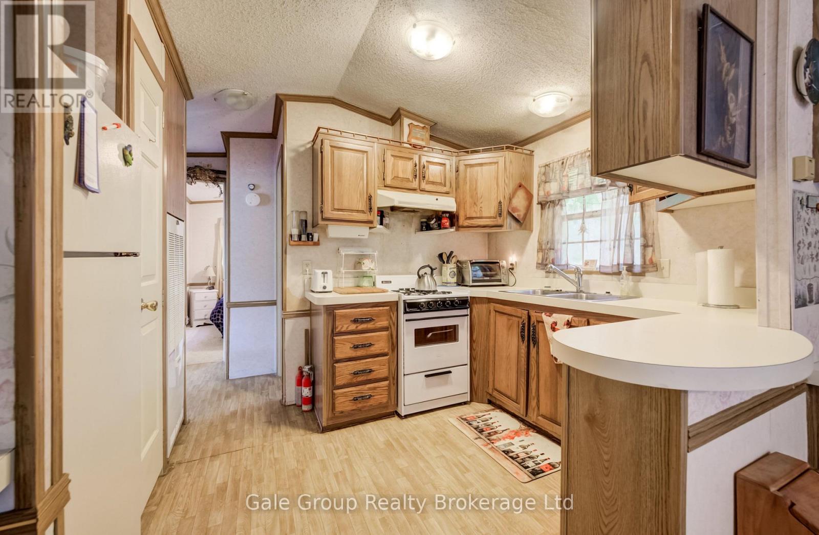 #40 495856 10TH LINE - Image 12