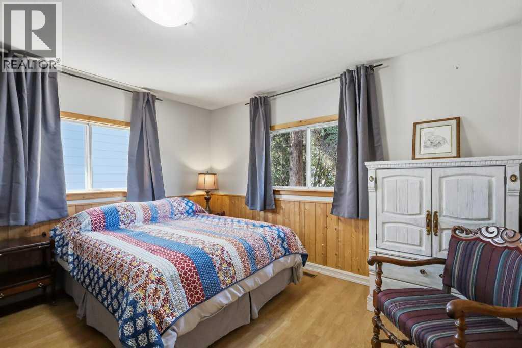 5127 50 A Avenue, Sylvan Lake