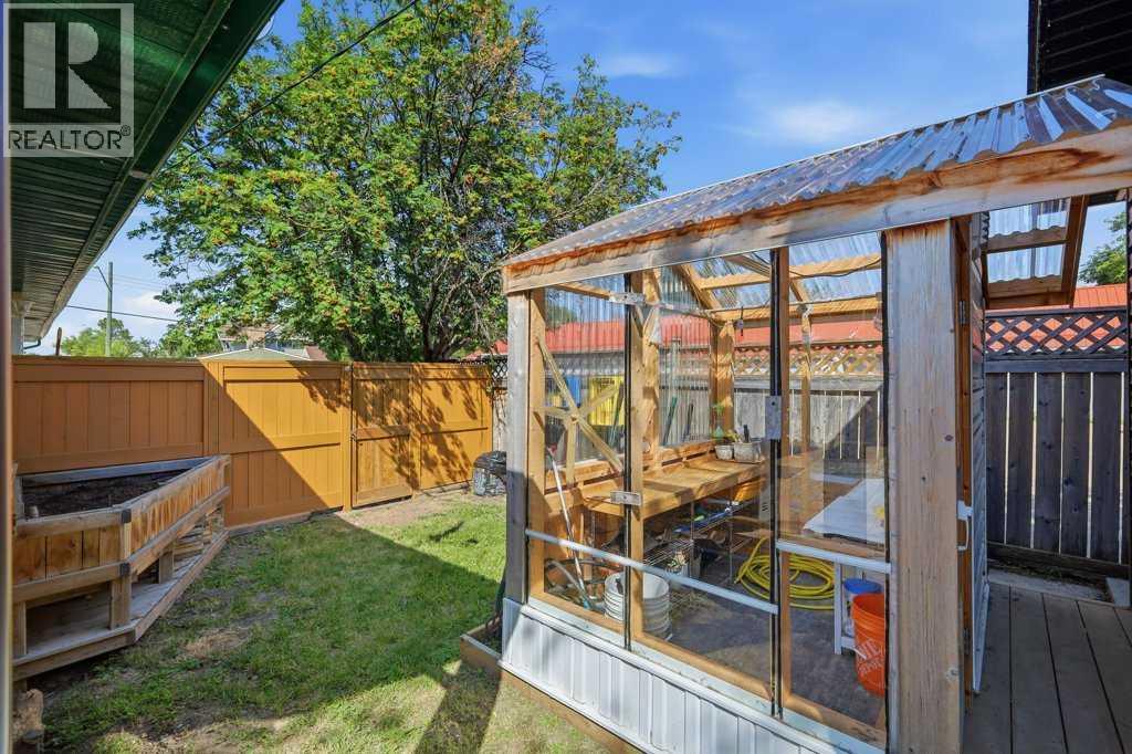 5127 50 A Avenue, Sylvan Lake