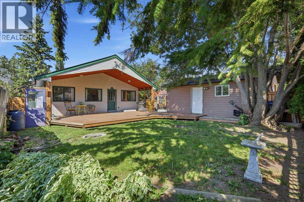 5127 50 A Avenue, Sylvan Lake