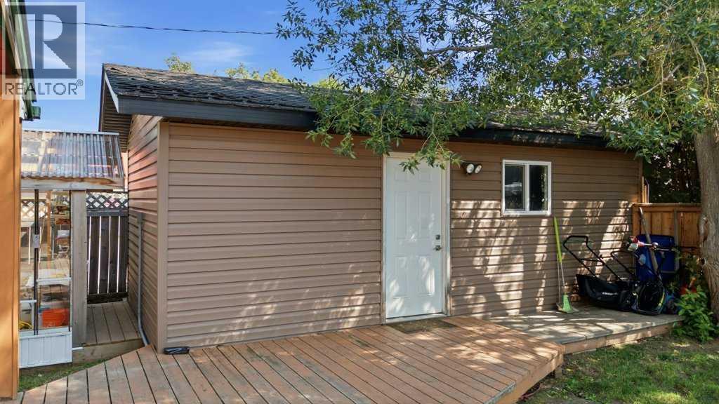 5127 50 A Avenue, Sylvan Lake