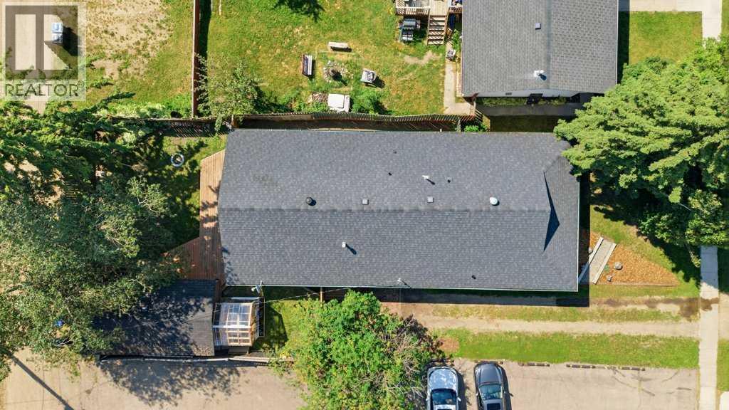 5127 50 A Avenue, Sylvan Lake