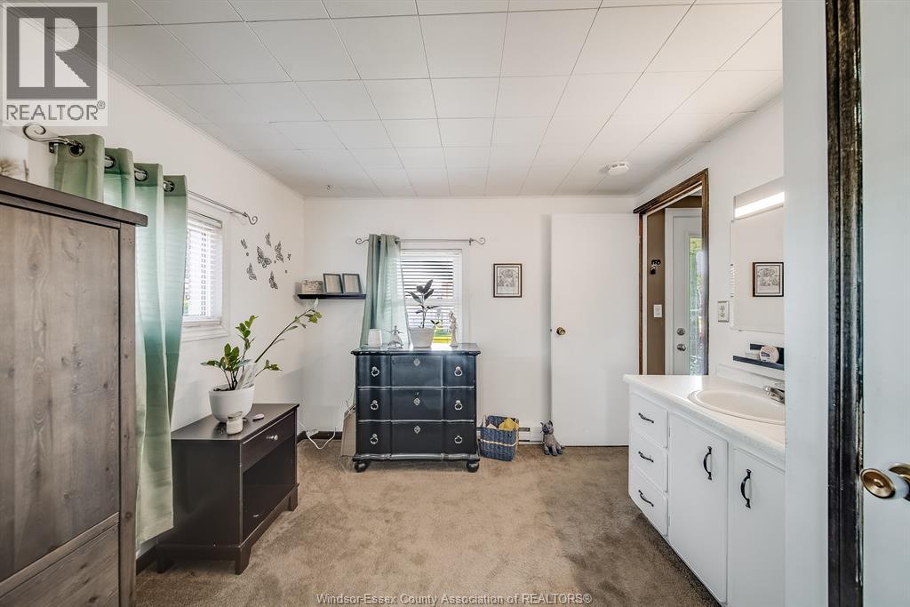 110 BROOKS BOULEVARD - 28