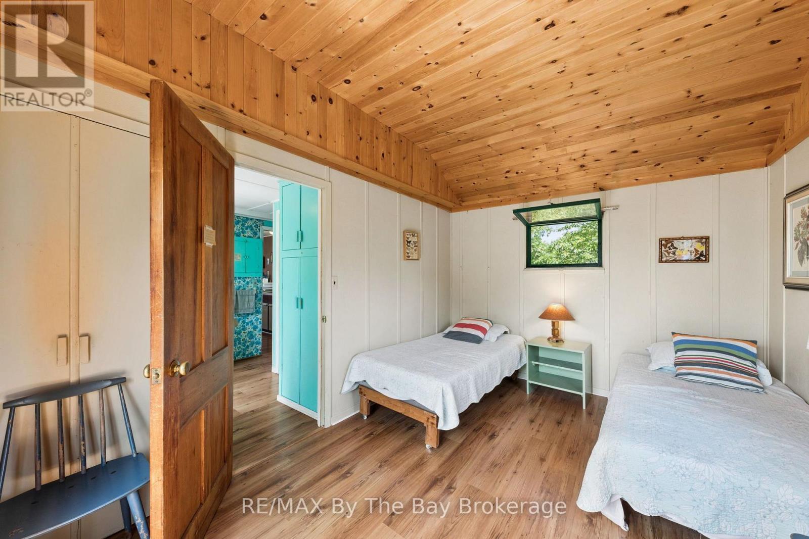 28640 GEORGIAN BAY SHORE - 25