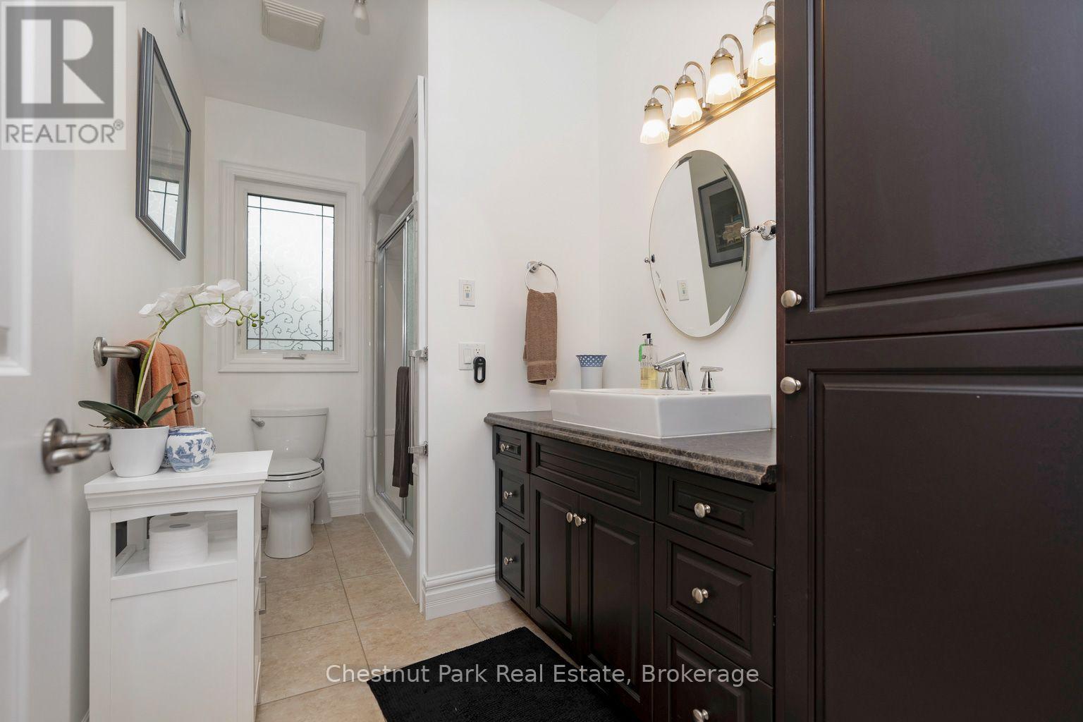 133 LAKESHORE ROAD E - Image 8