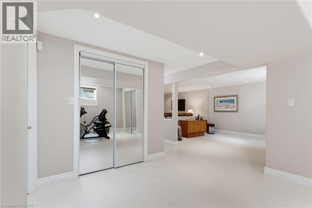 2188 BADER Crescent - Image 33