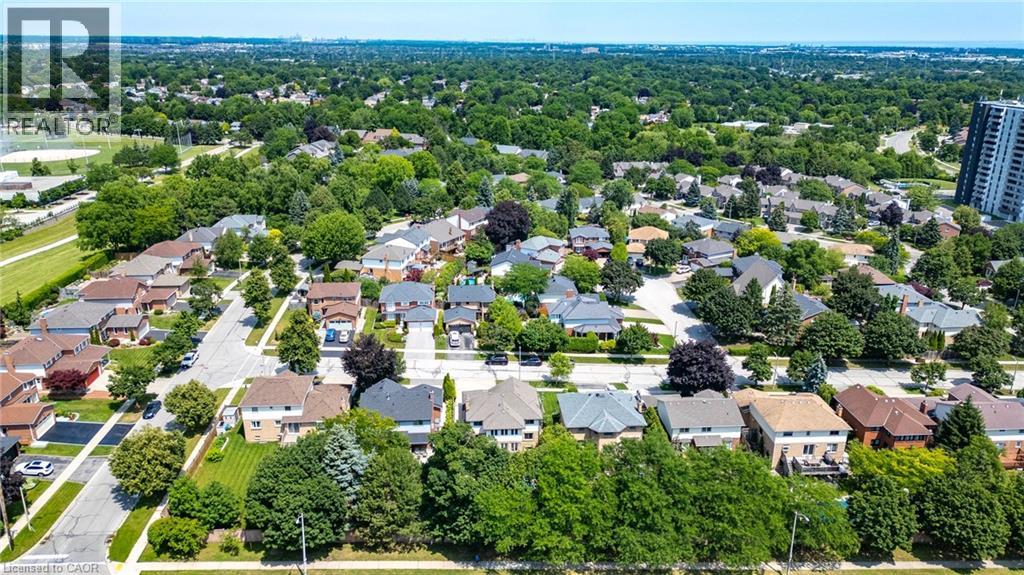 2188 BADER Crescent - 50