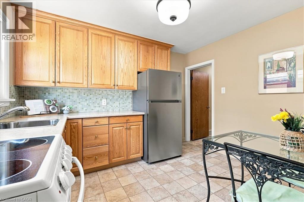 184 MURDOCK Avenue - 11
