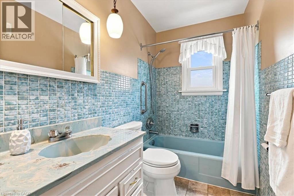184 MURDOCK Avenue - 19
