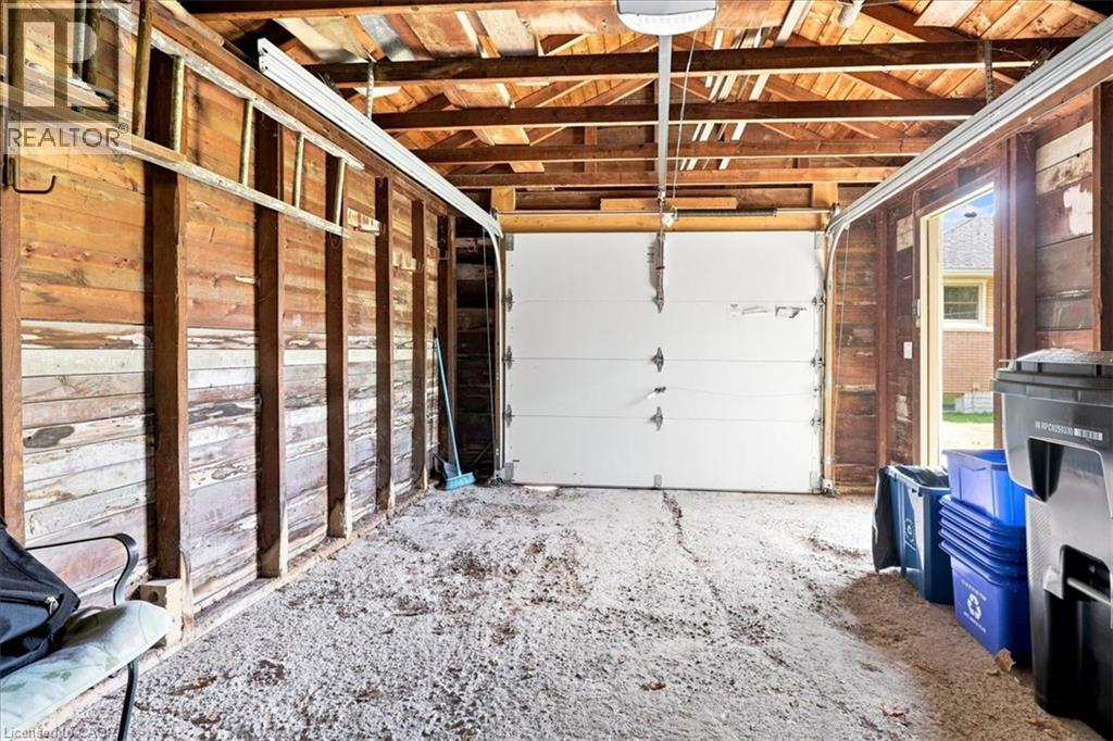 184 MURDOCK Avenue - 34