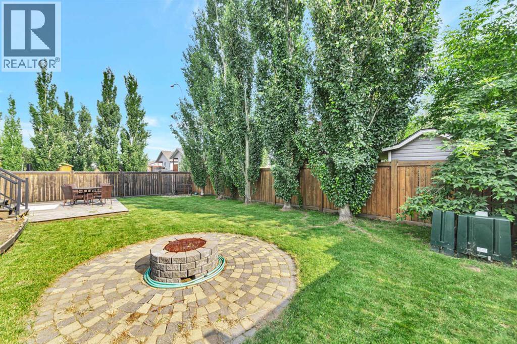 4401 33 Street - 33