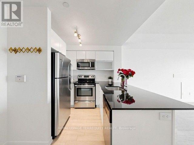 #1418 150 LIBERTY STREET - Image 5