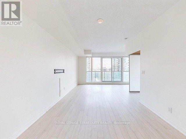 #1418 150 LIBERTY STREET - Image 9