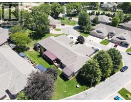 81 Crosswinds, Kingsville, ON N9Y4B1 Photo 45
