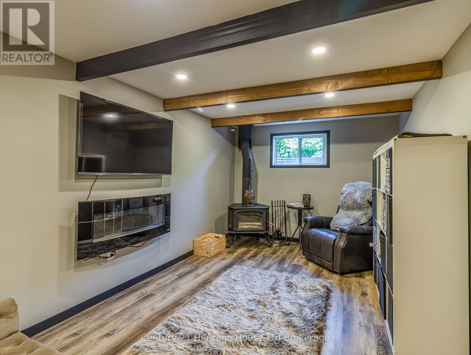 545228 PATTULLO AVENUE - 38