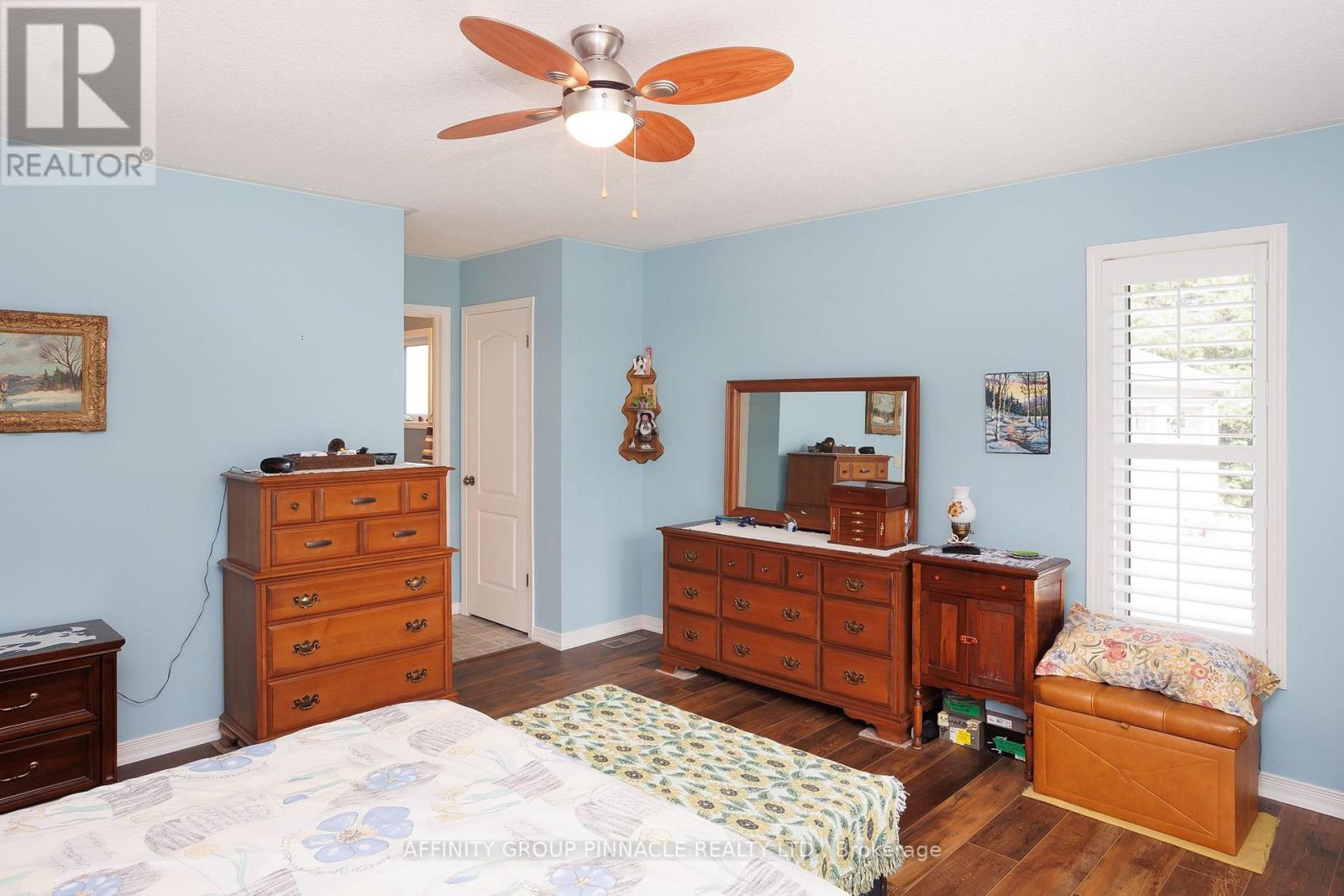 243 FAIRBAIRN ROAD - 25