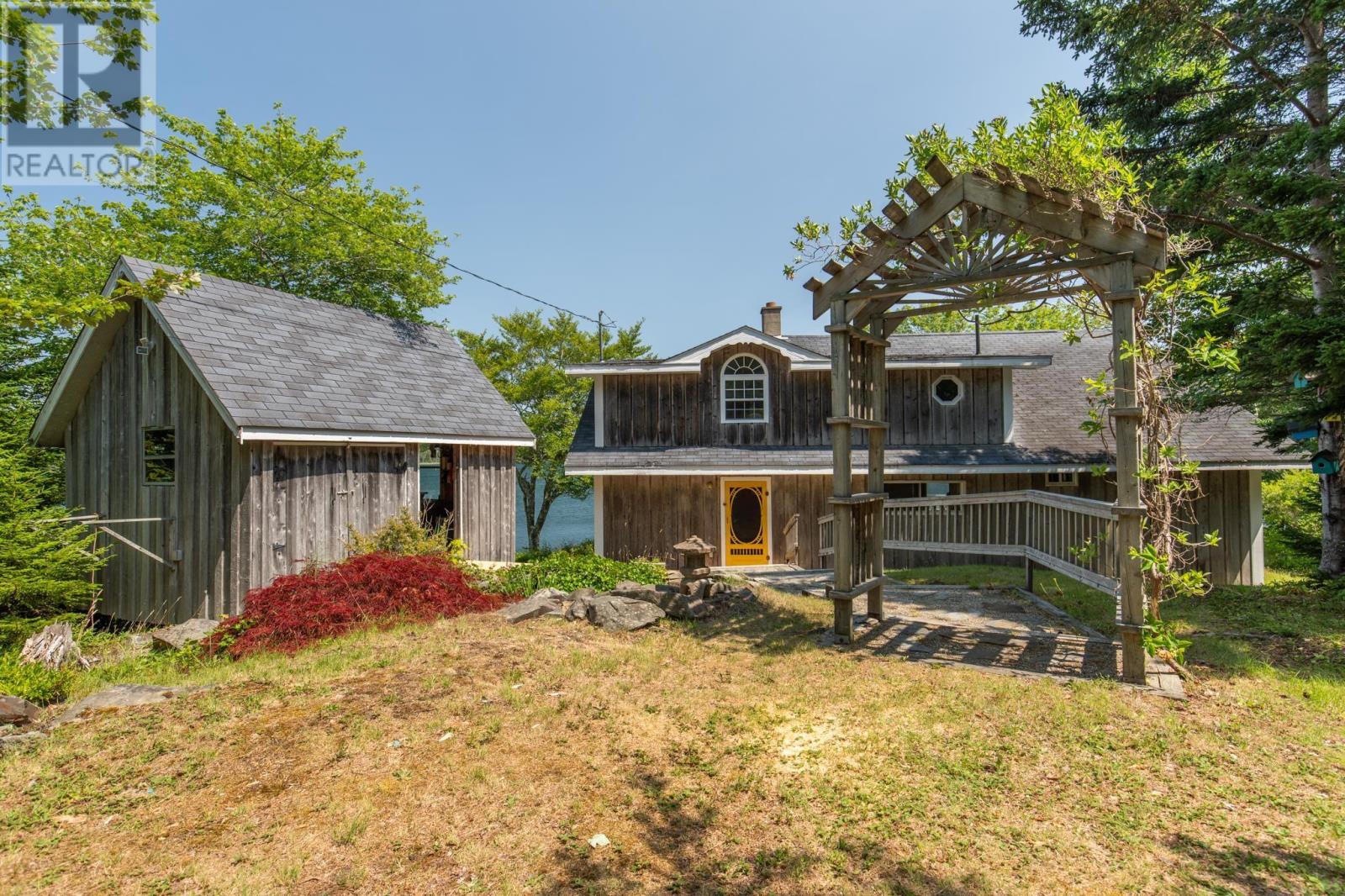 390-406 Highway 308 - 2