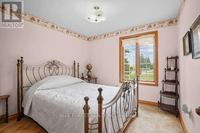 9869 CURRIE ROAD - 20
