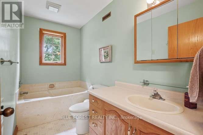 9869 CURRIE ROAD - 22