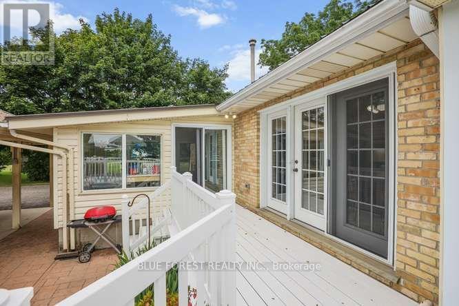 9869 CURRIE ROAD - 34