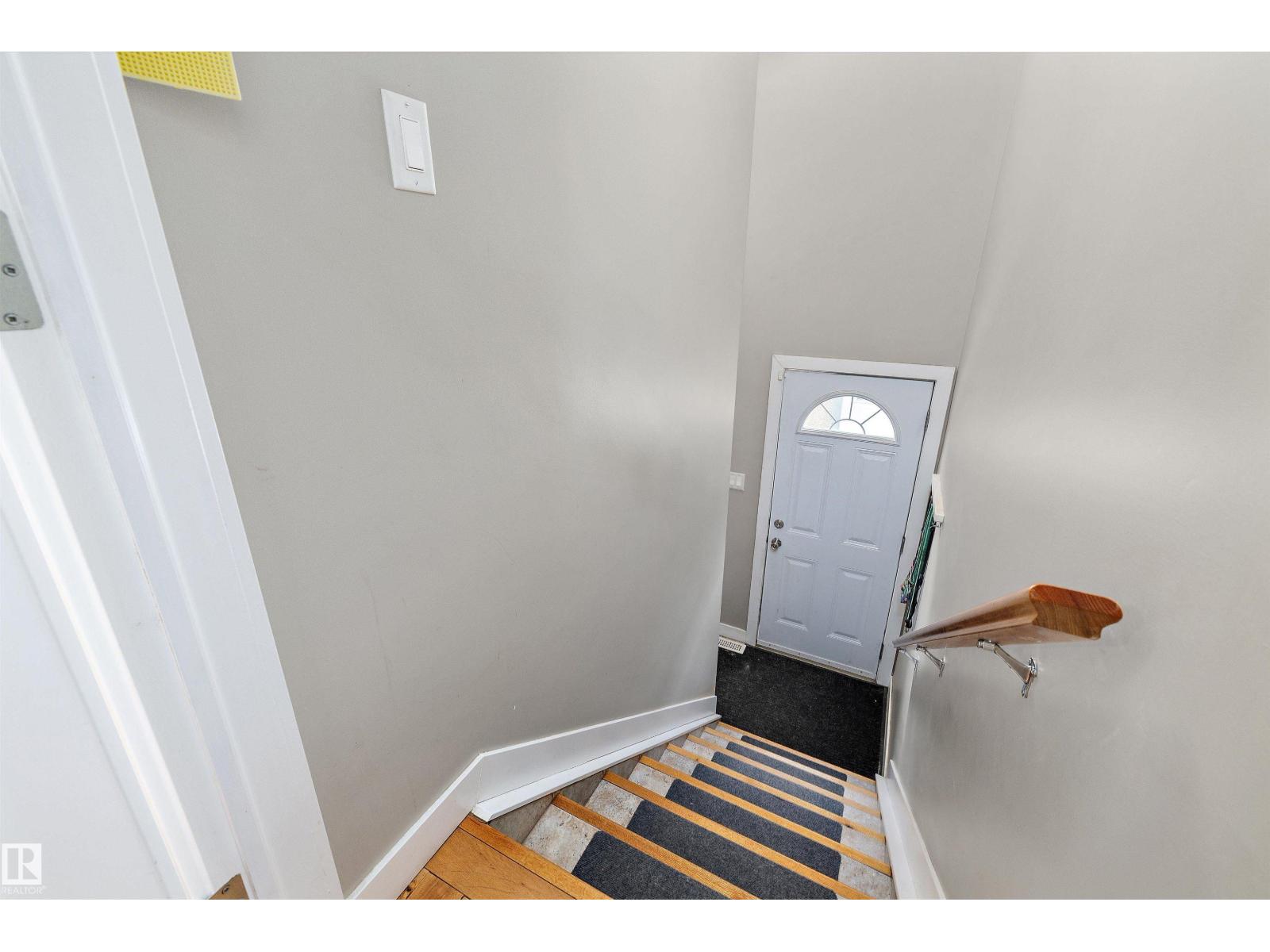 11432 87 ST NW - 28