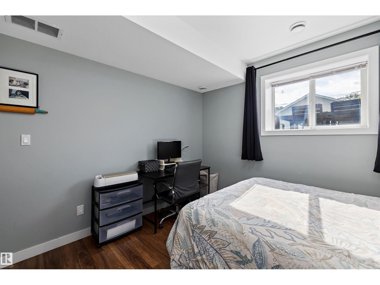 11432 87 ST NW - 48