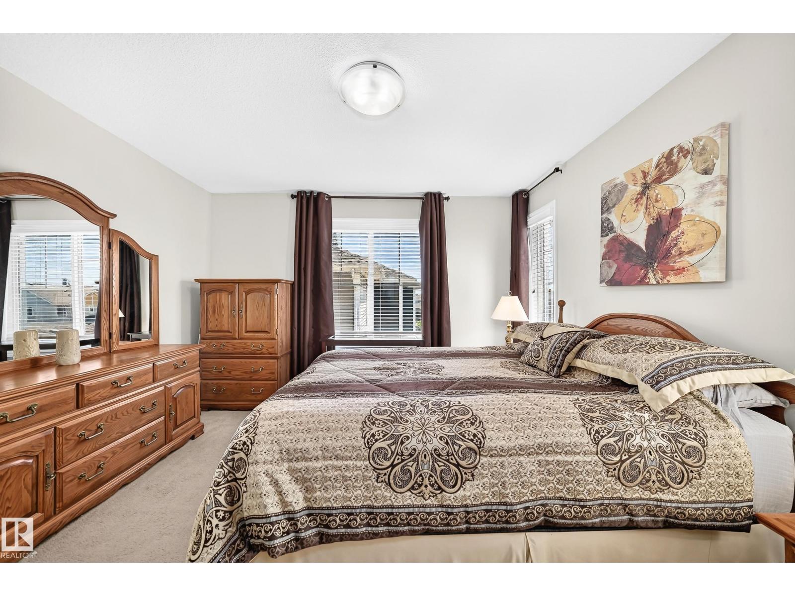 2681 SIR ARTHUR CURRIE WY NW - 31
