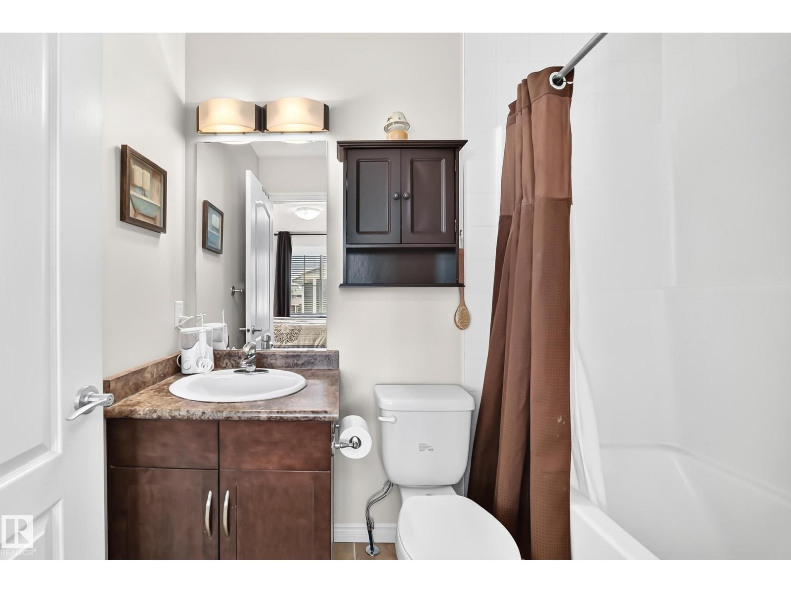 2681 SIR ARTHUR CURRIE WY NW - 34