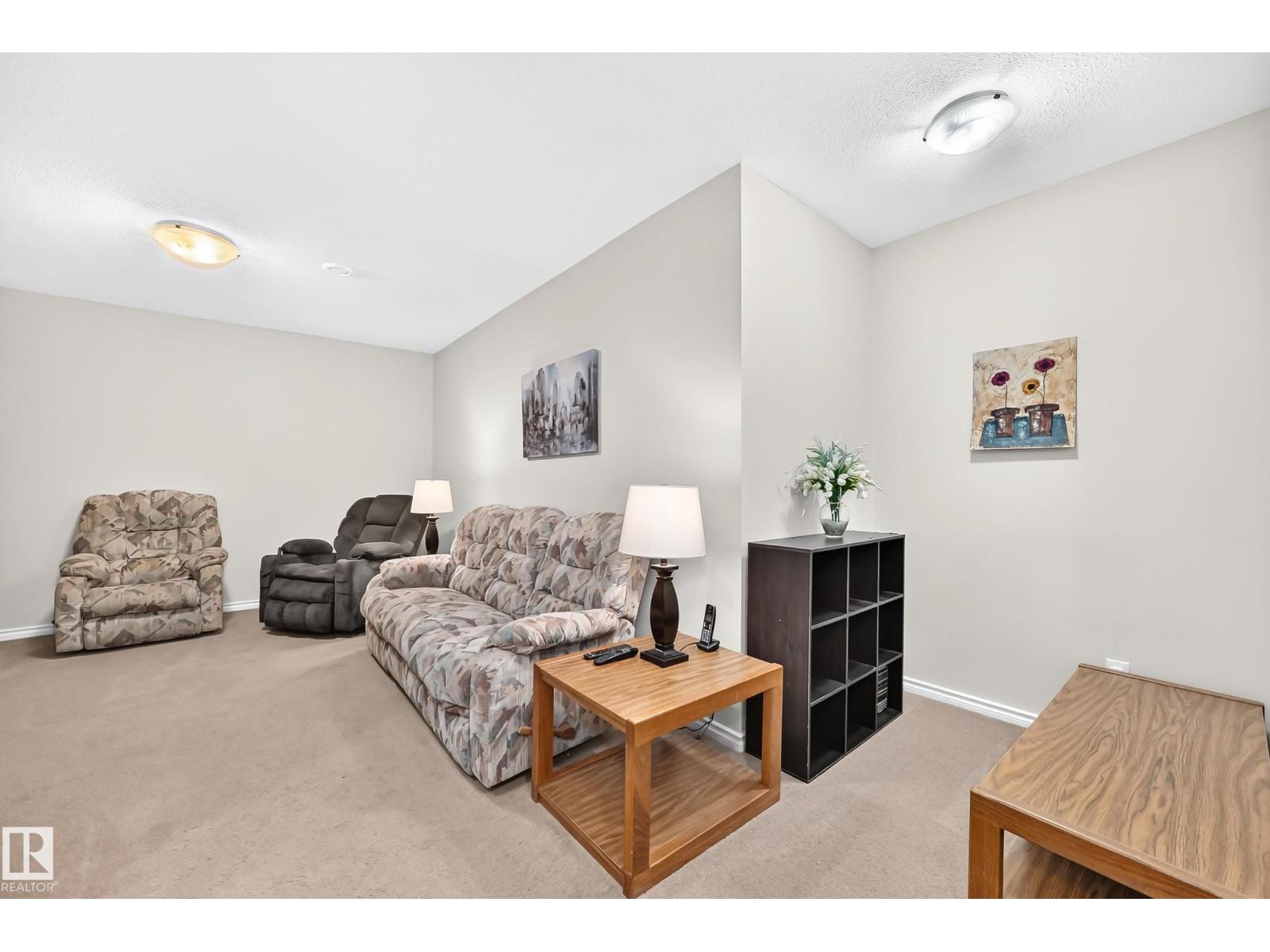 2681 SIR ARTHUR CURRIE WY NW - 44