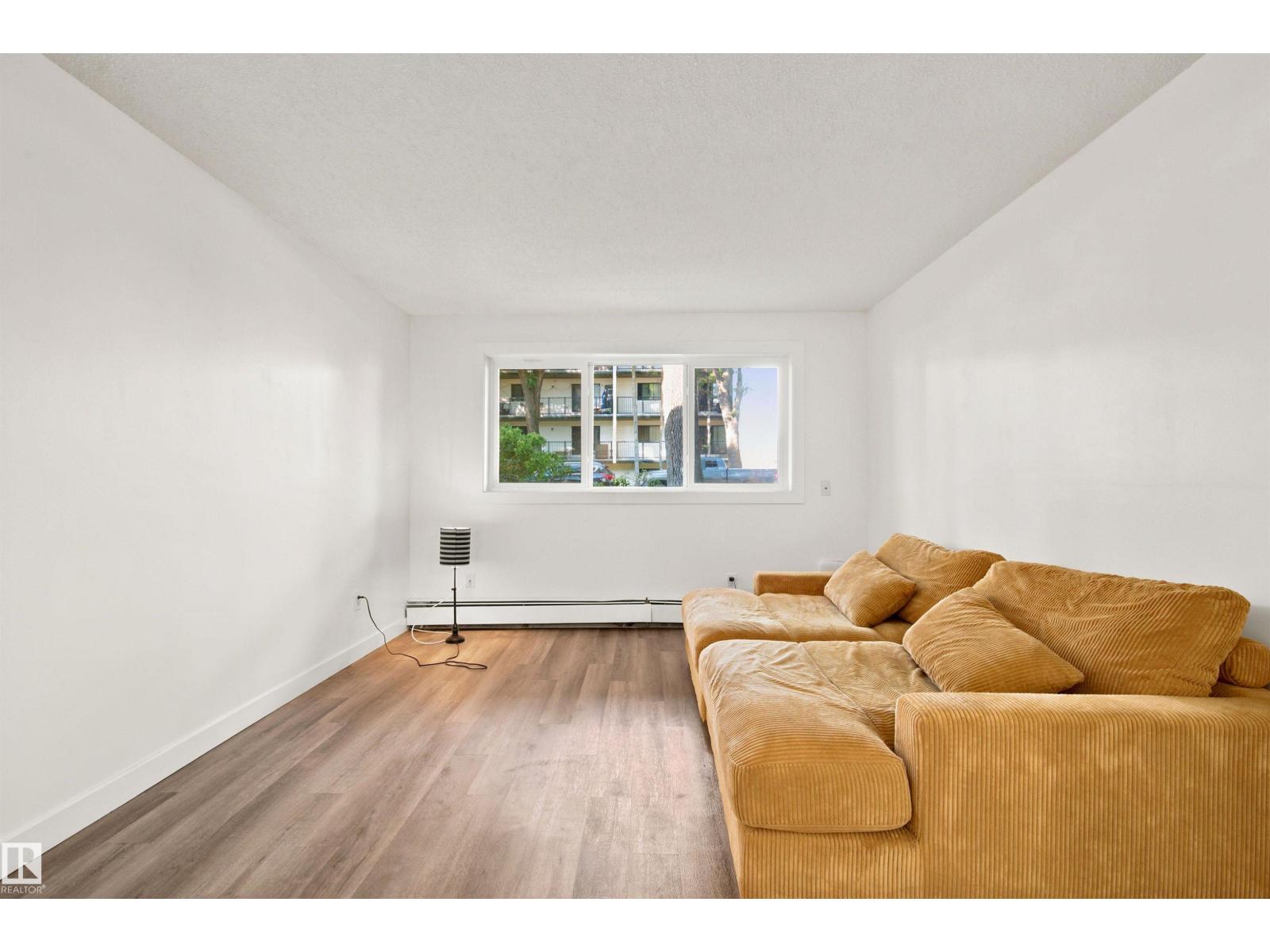 #112 10529 93 ST NW - Image 14