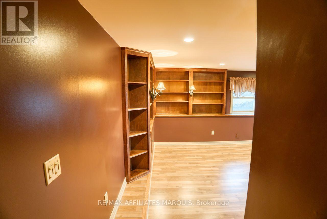 421 SUMMERS ROAD - 23