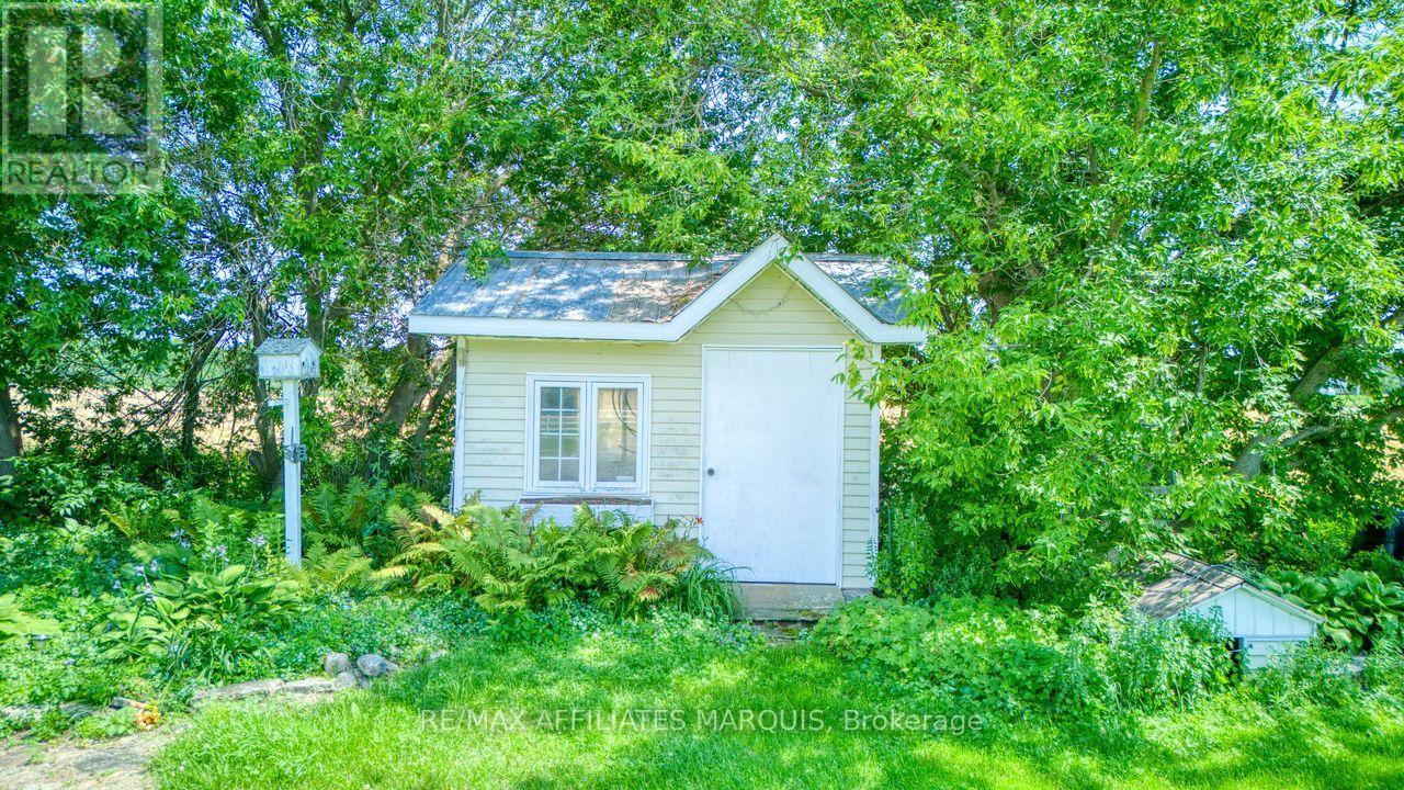 421 SUMMERS ROAD - 39