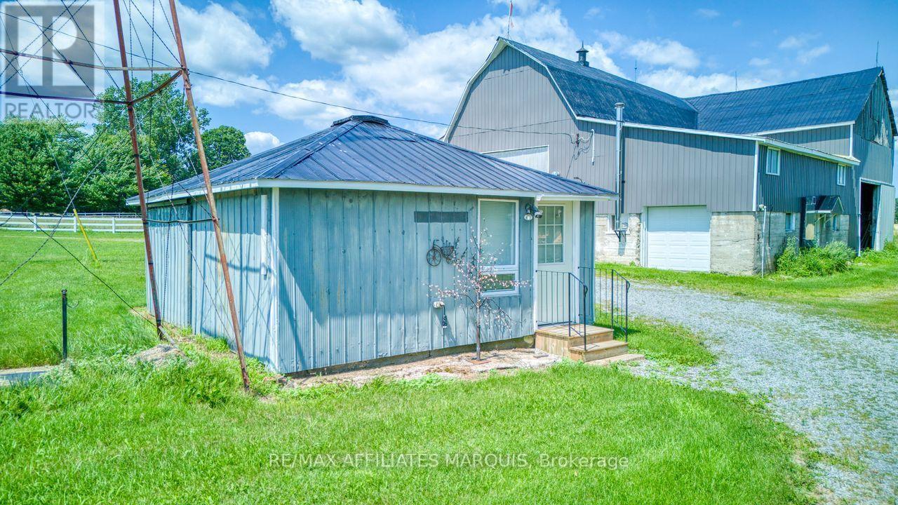 421 SUMMERS ROAD - 48