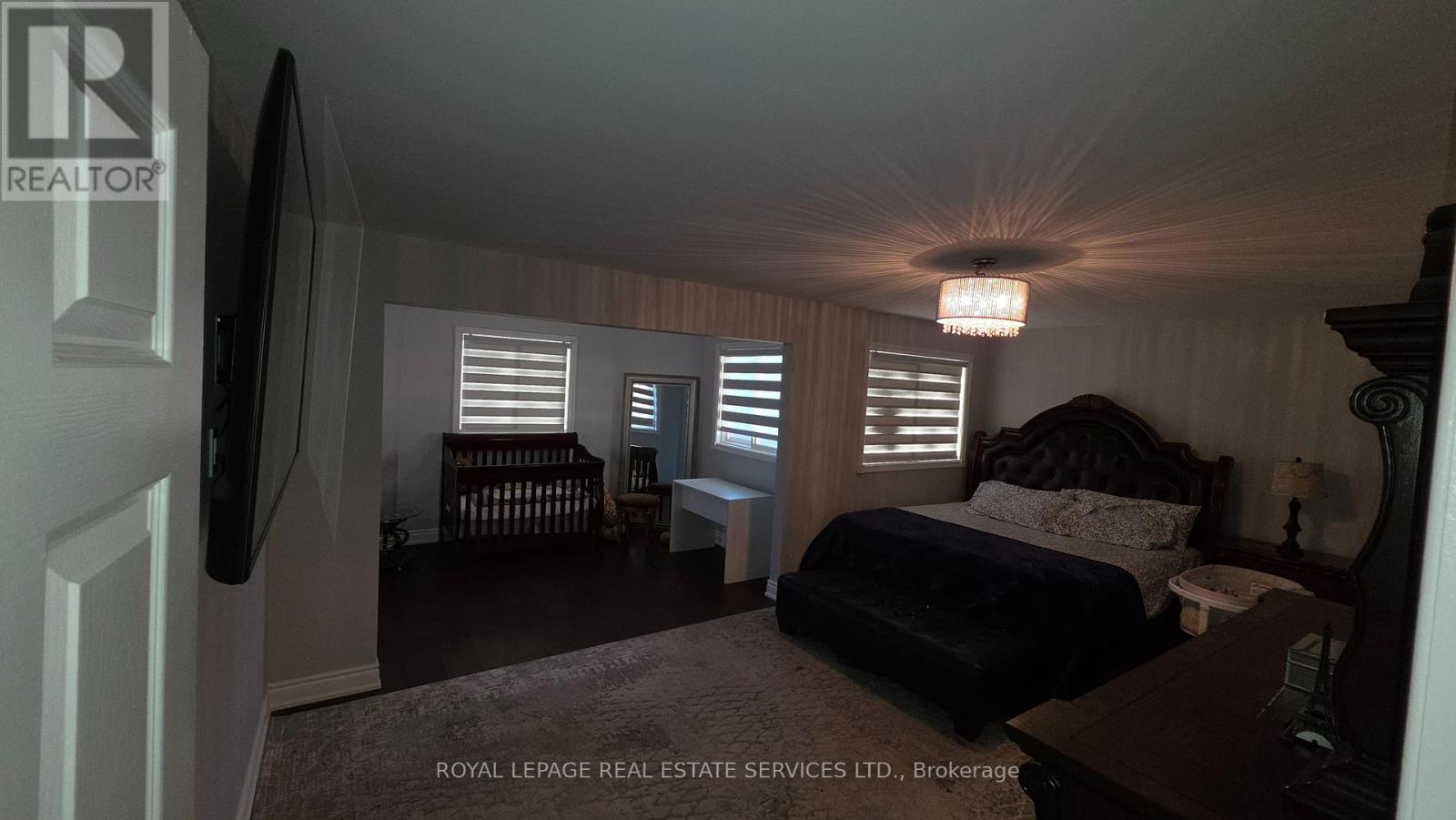 Photo of 323 Winfield Terrace