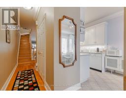 B - 2283 Lake Shore Boulevard W, Toronto, ON M8V1A6 Photo 16